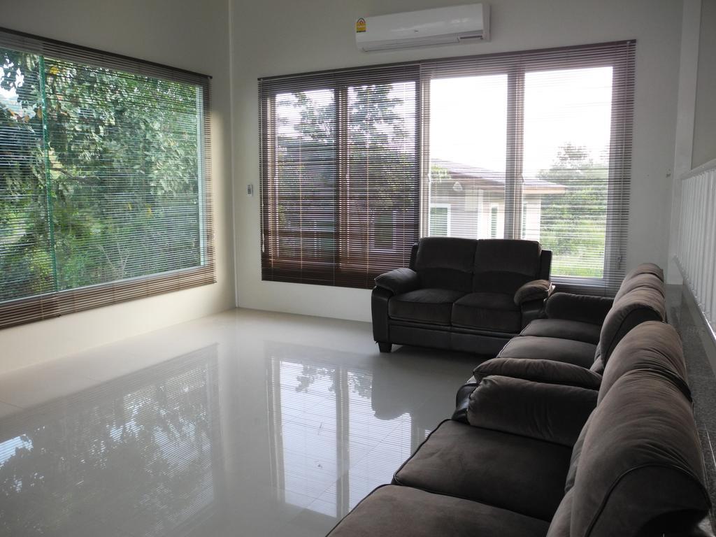 Wind Hills Hotel Nakhon Ratchasima Room photo